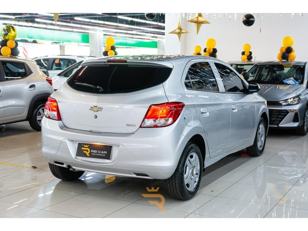 Chevrolet Onix Hatch