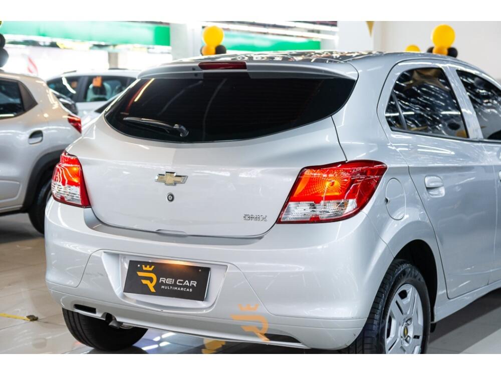 Chevrolet Onix Hatch