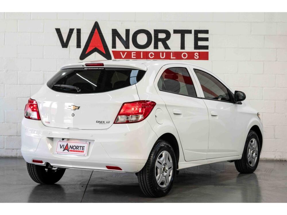 Chevrolet Onix Hatch