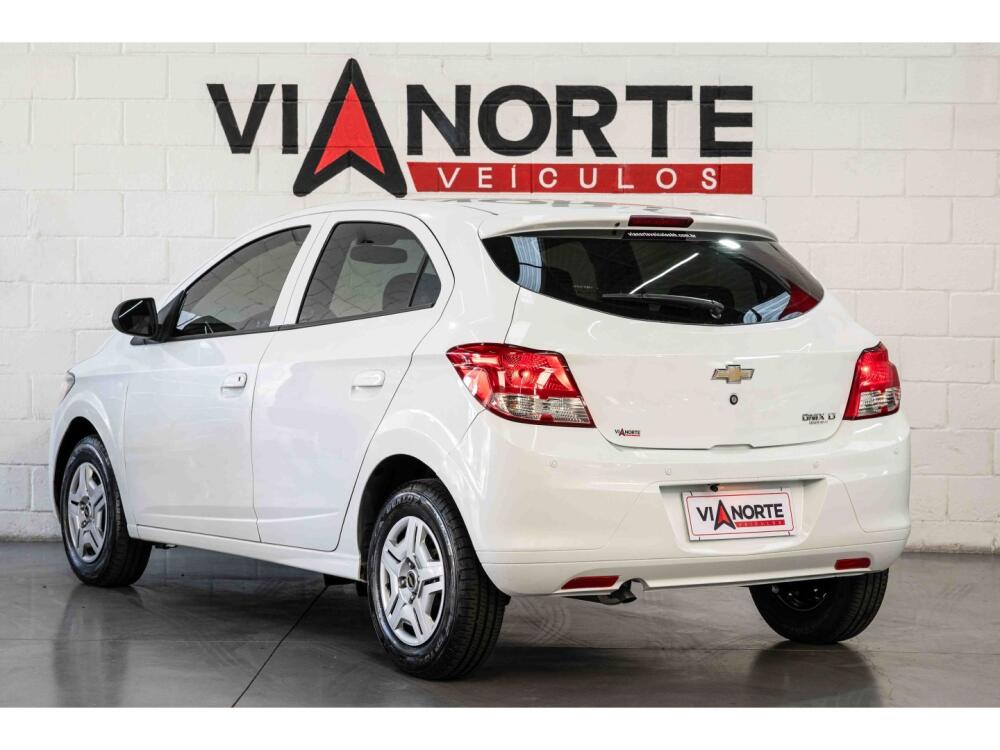 Chevrolet Onix Hatch