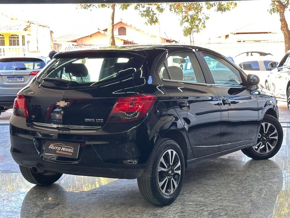 Chevrolet Onix Hatch
