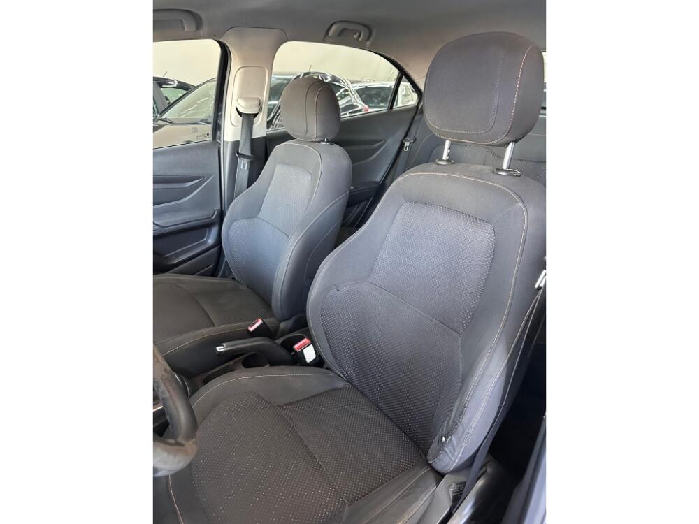 Chevrolet Onix Hatch