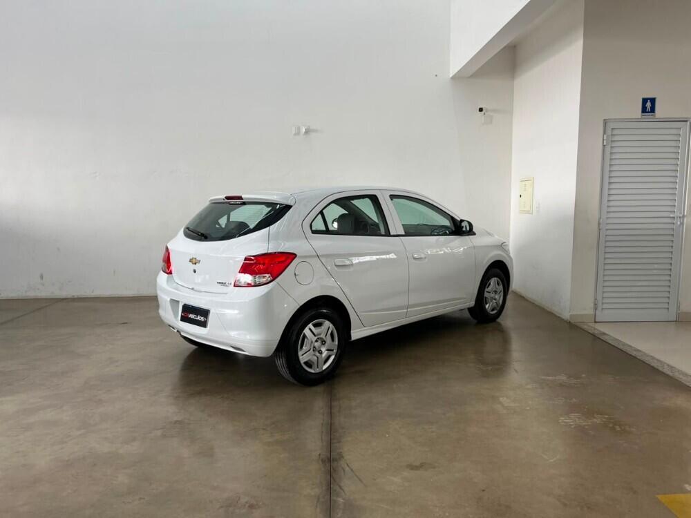 Chevrolet Onix Hatch