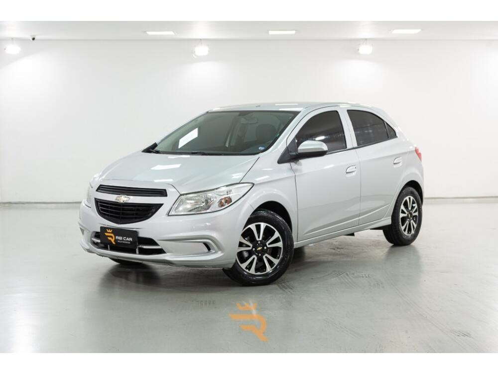 Chevrolet Onix Hatch