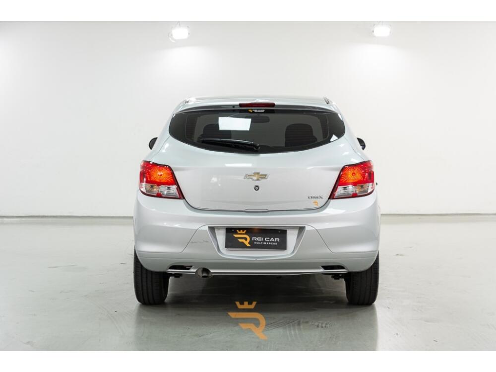 Chevrolet Onix Hatch