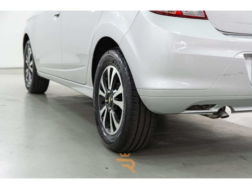 Chevrolet Onix Hatch