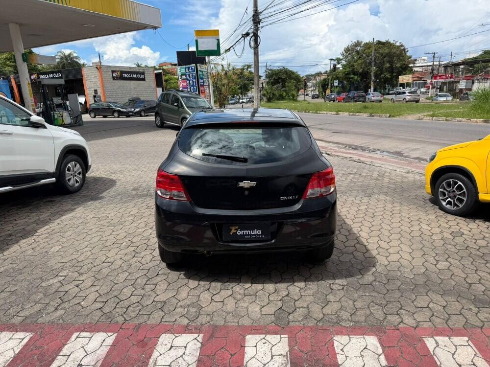 Chevrolet Onix Hatch
