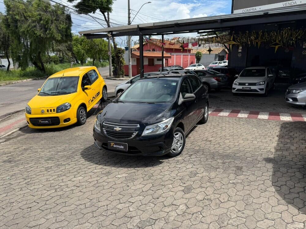Chevrolet Onix Hatch