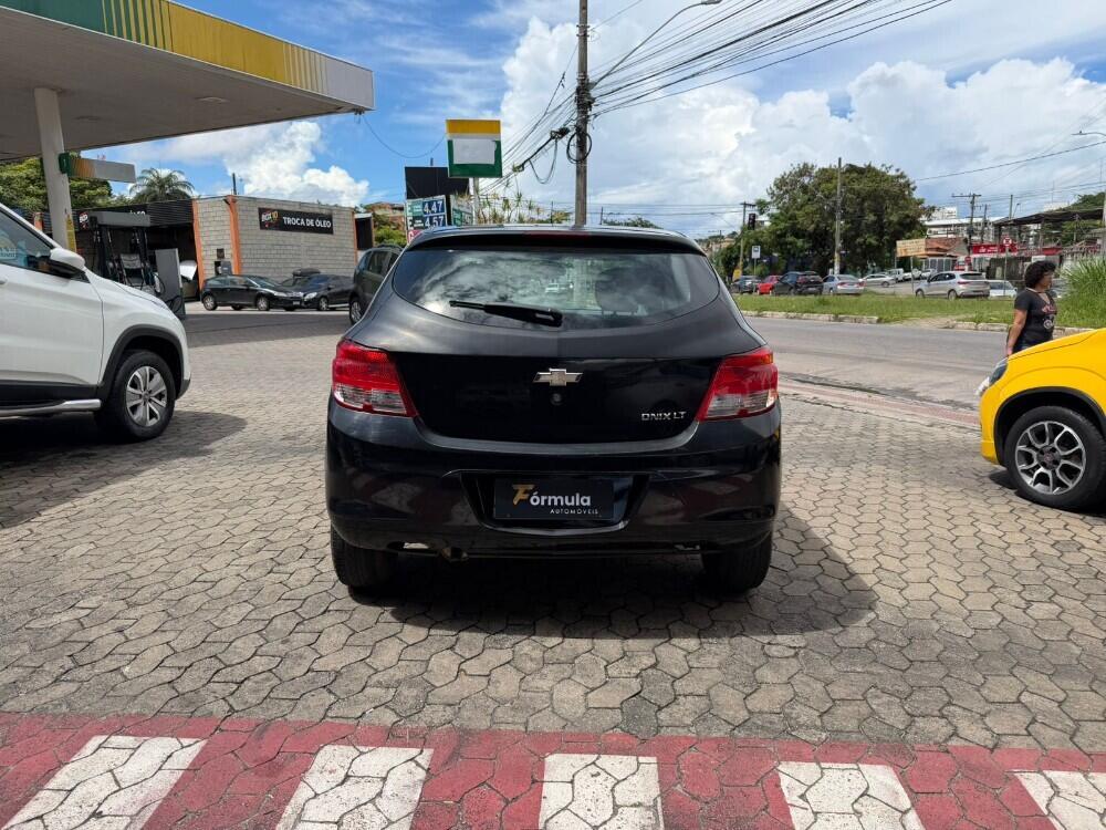 Chevrolet Onix Hatch
