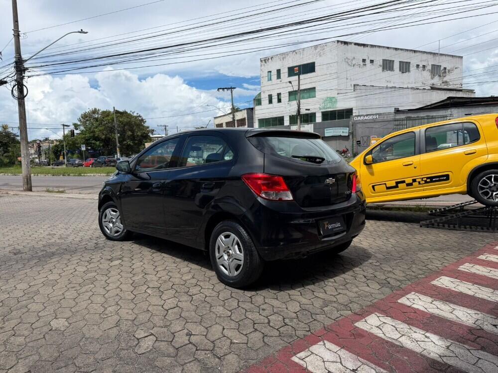Chevrolet Onix Hatch
