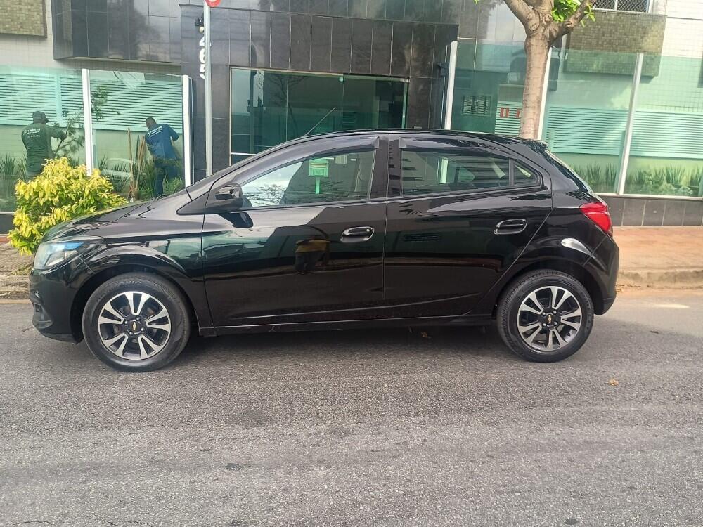 Chevrolet Onix Hatch