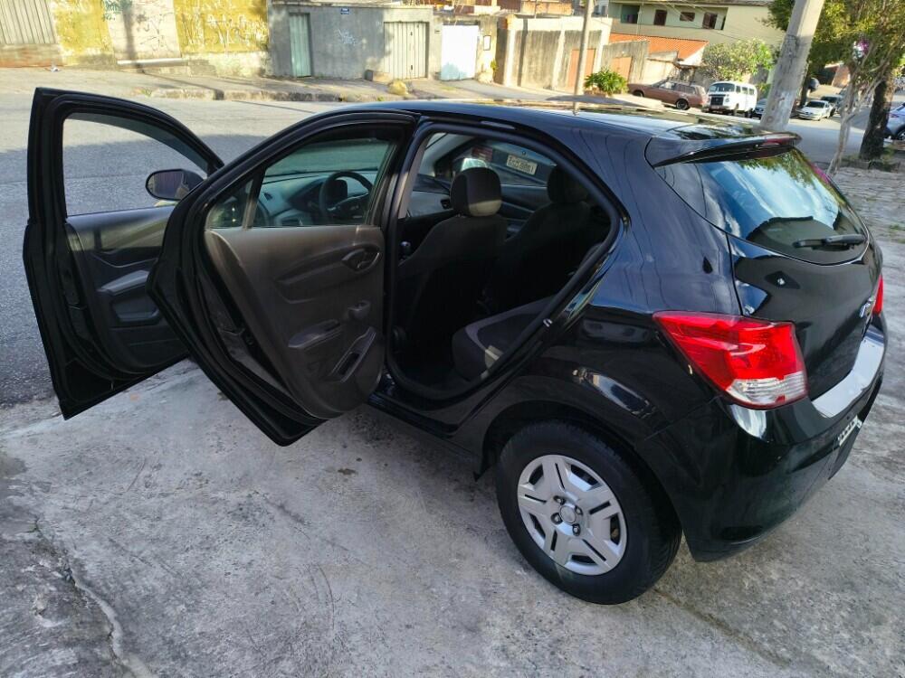 Chevrolet Onix Hatch