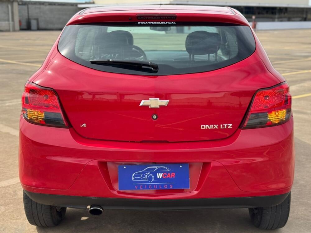 Chevrolet Onix Hatch