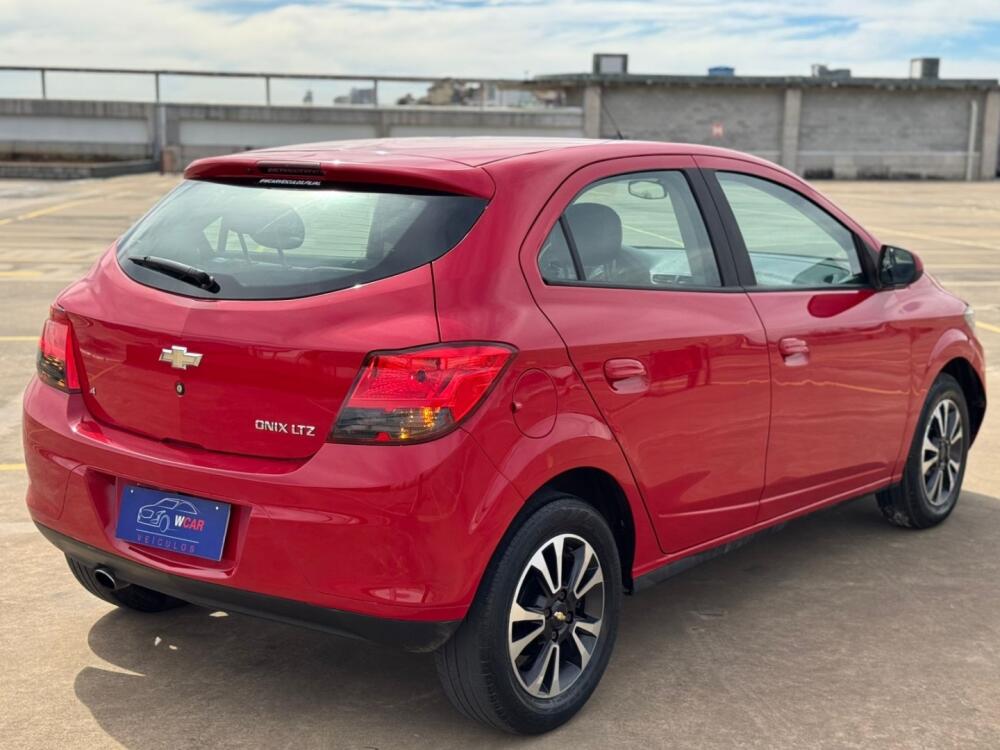Chevrolet Onix Hatch