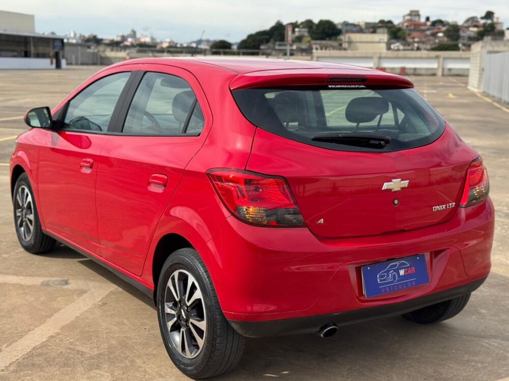 Chevrolet Onix Hatch