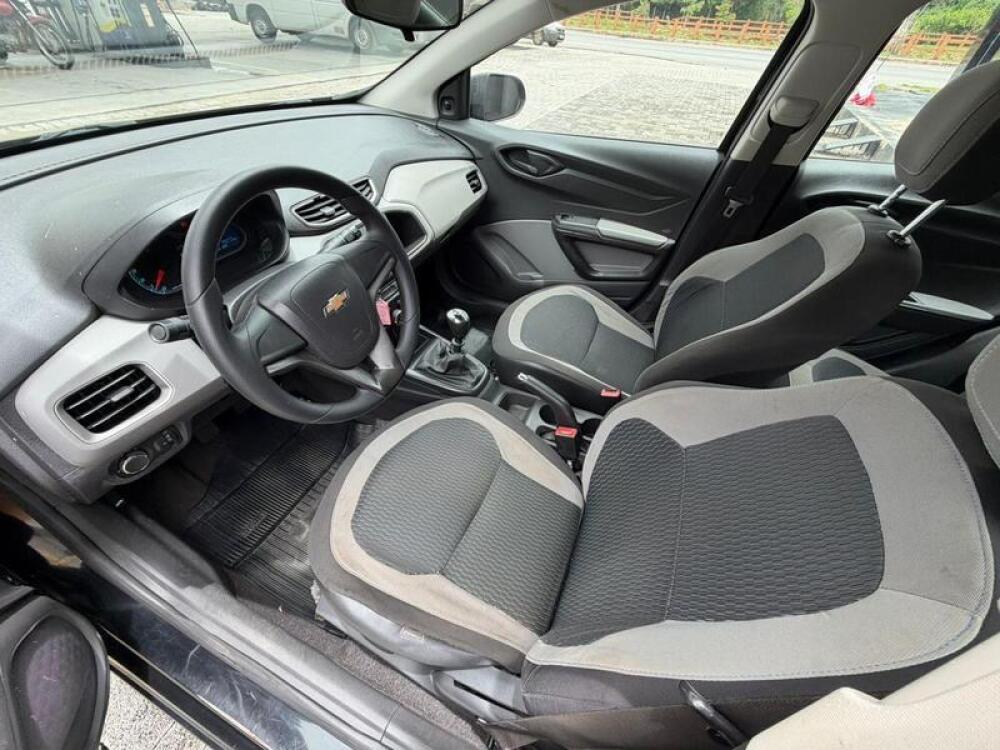 Chevrolet Onix Hatch