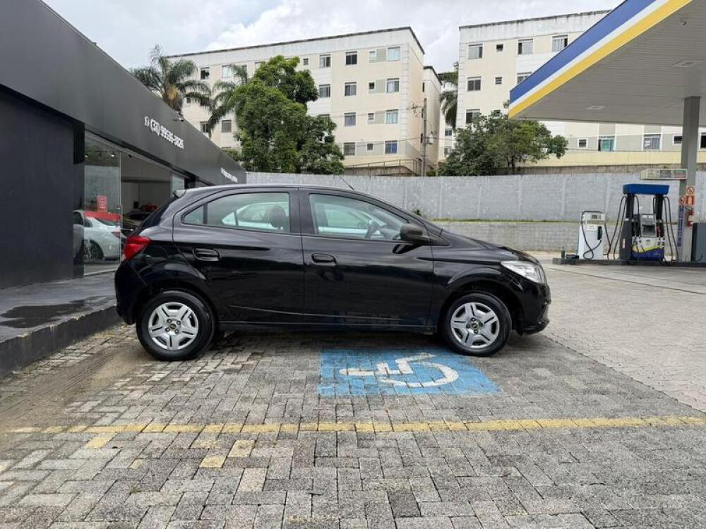 Chevrolet Onix Hatch