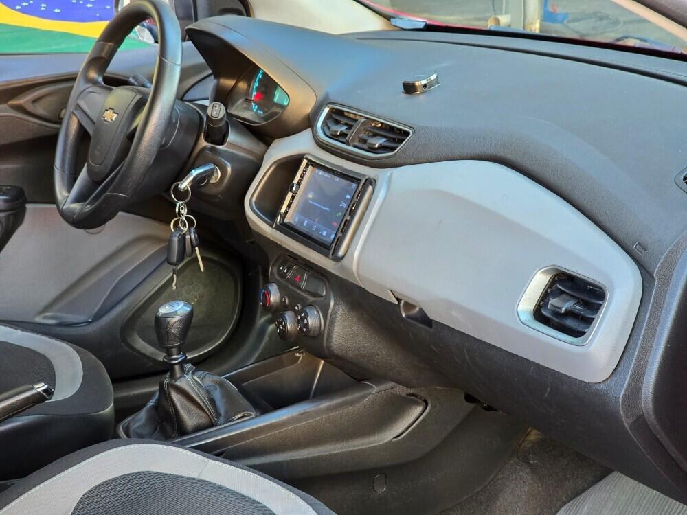 Chevrolet Onix Hatch
