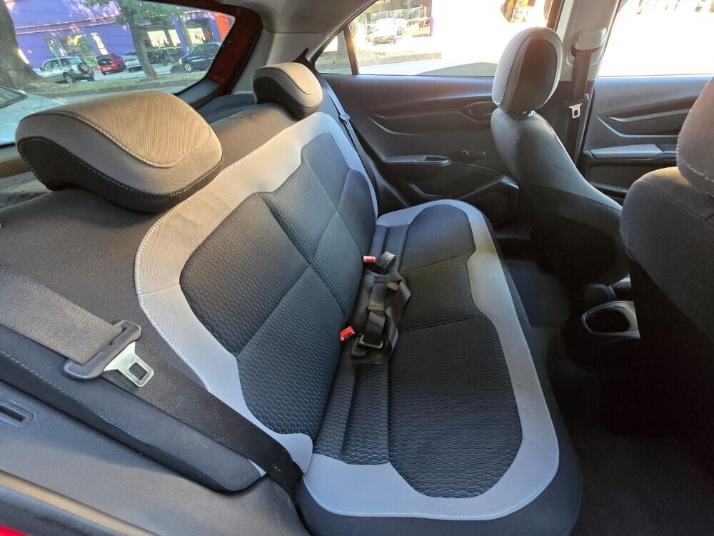 Chevrolet Onix Hatch