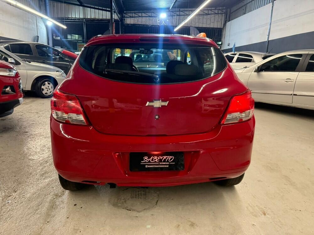 Chevrolet Onix Hatch