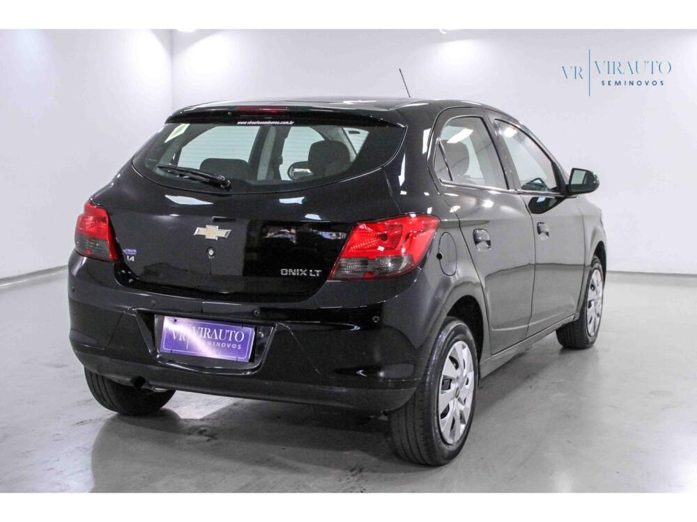 Chevrolet Onix Hatch
