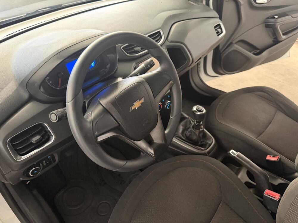 Chevrolet Onix Hatch