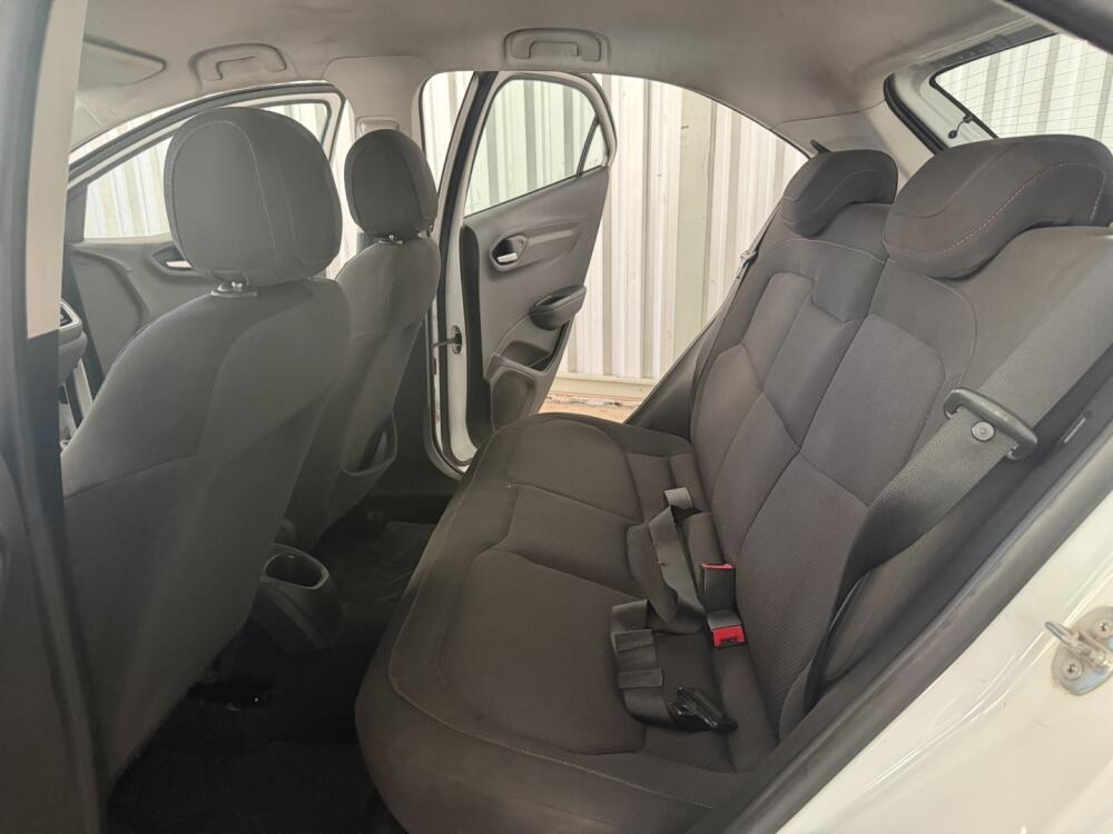 Chevrolet Onix Hatch