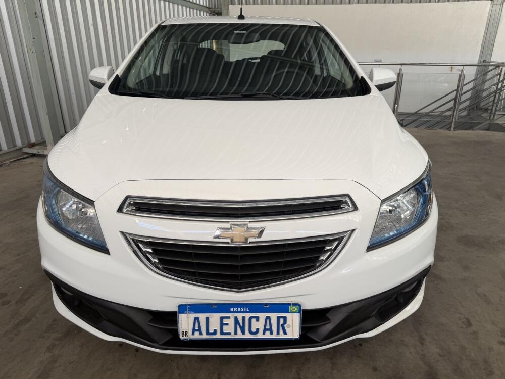 Chevrolet Onix Hatch