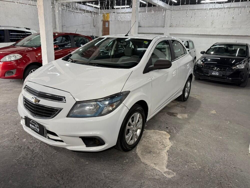 Chevrolet Onix Hatch