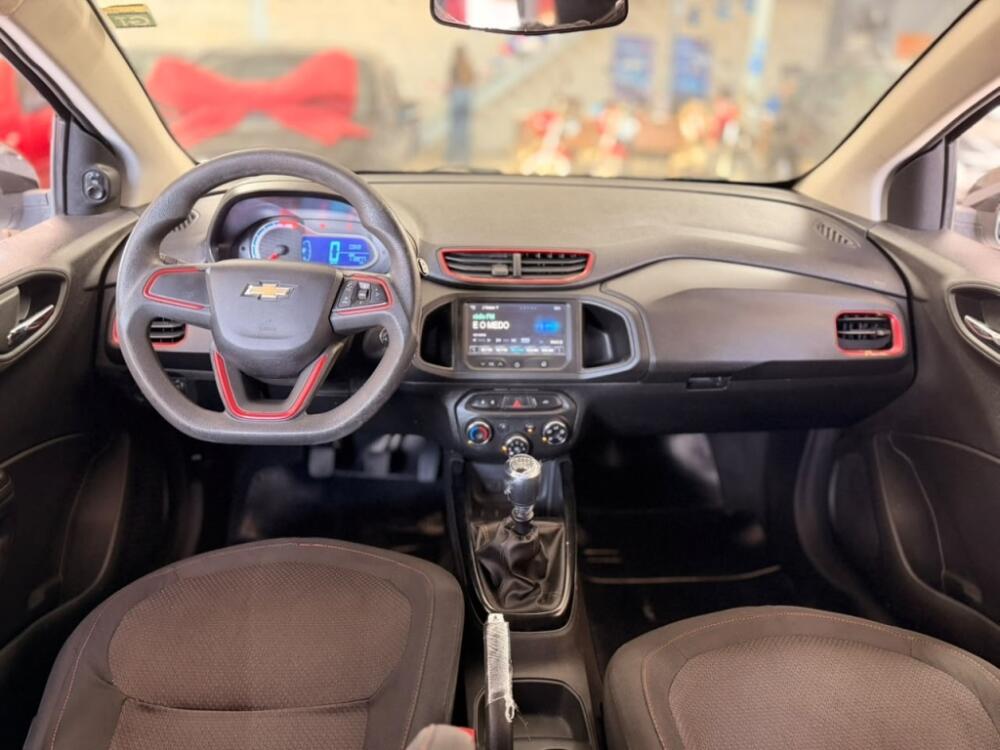 Chevrolet Onix Hatch