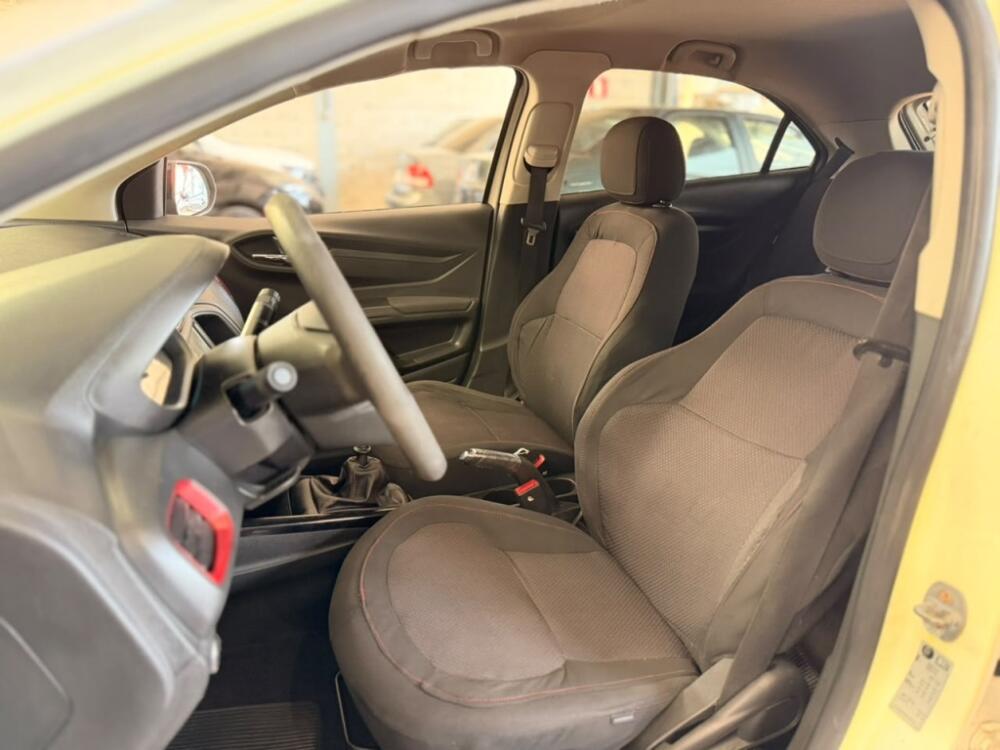 Chevrolet Onix Hatch