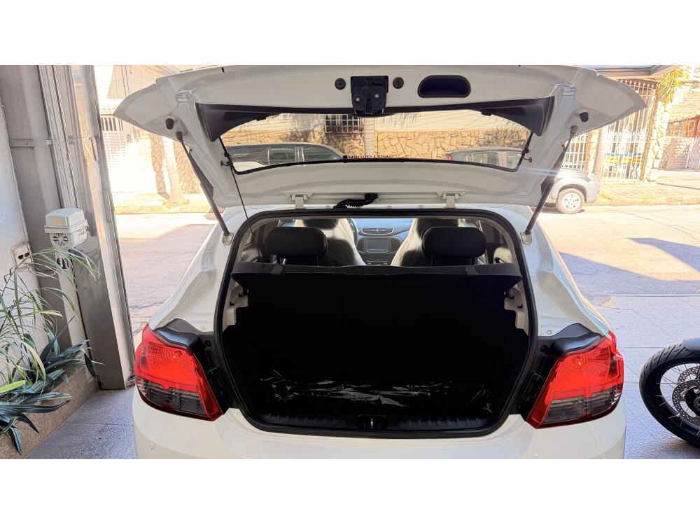 Chevrolet Onix Hatch