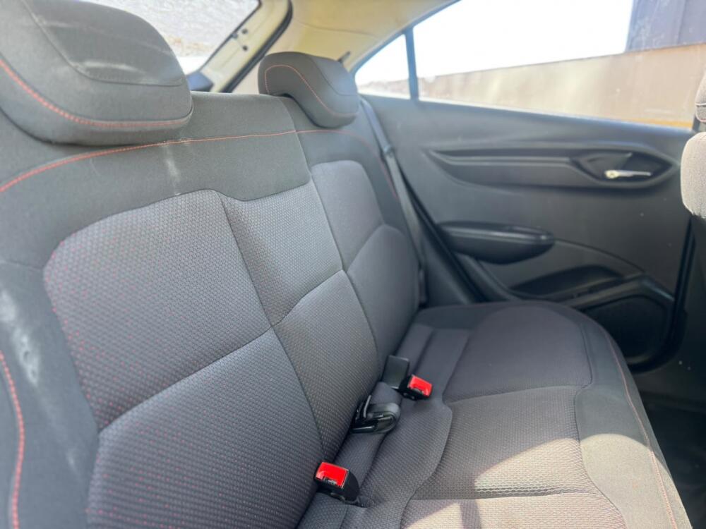 Chevrolet Onix Hatch