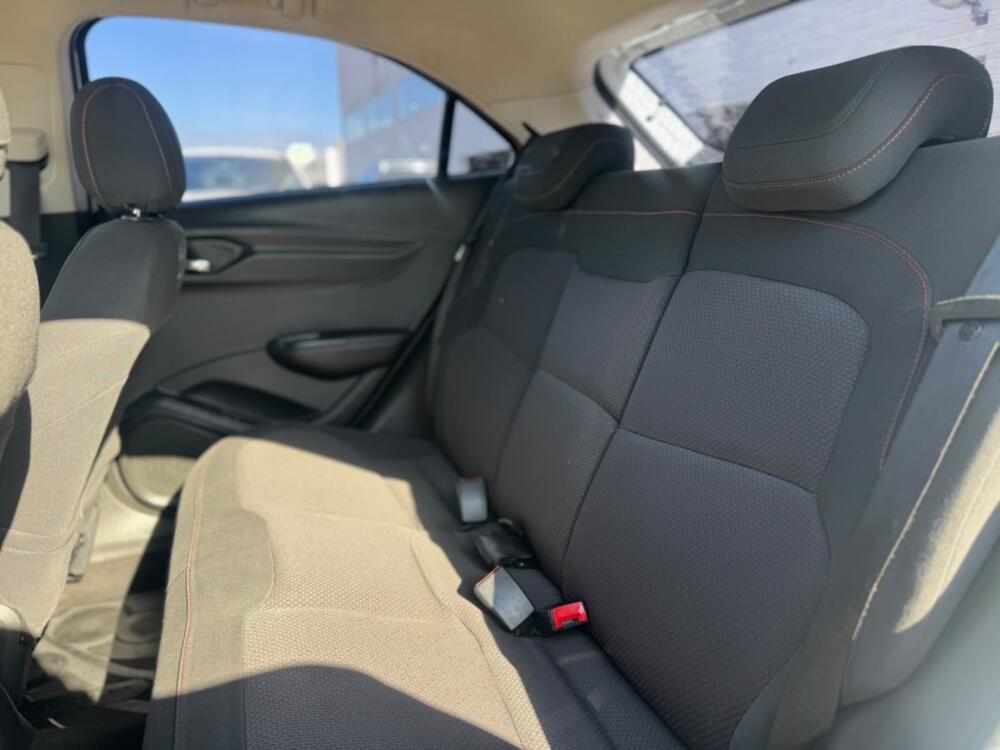 Chevrolet Onix Hatch