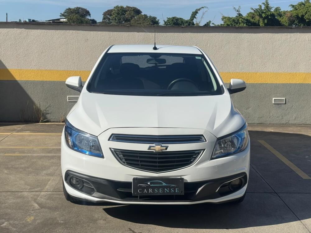 Chevrolet Onix Hatch