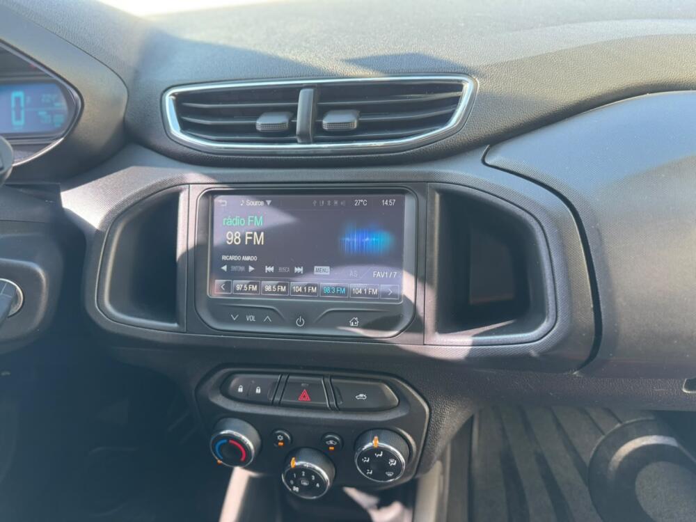 Chevrolet Onix Hatch
