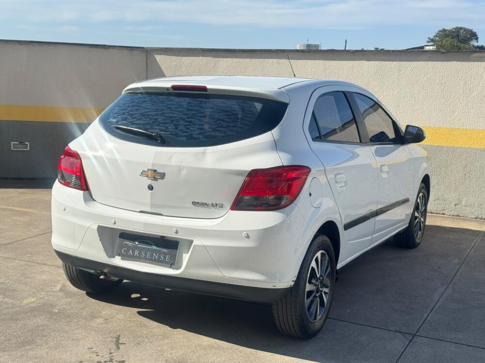 Chevrolet Onix Hatch