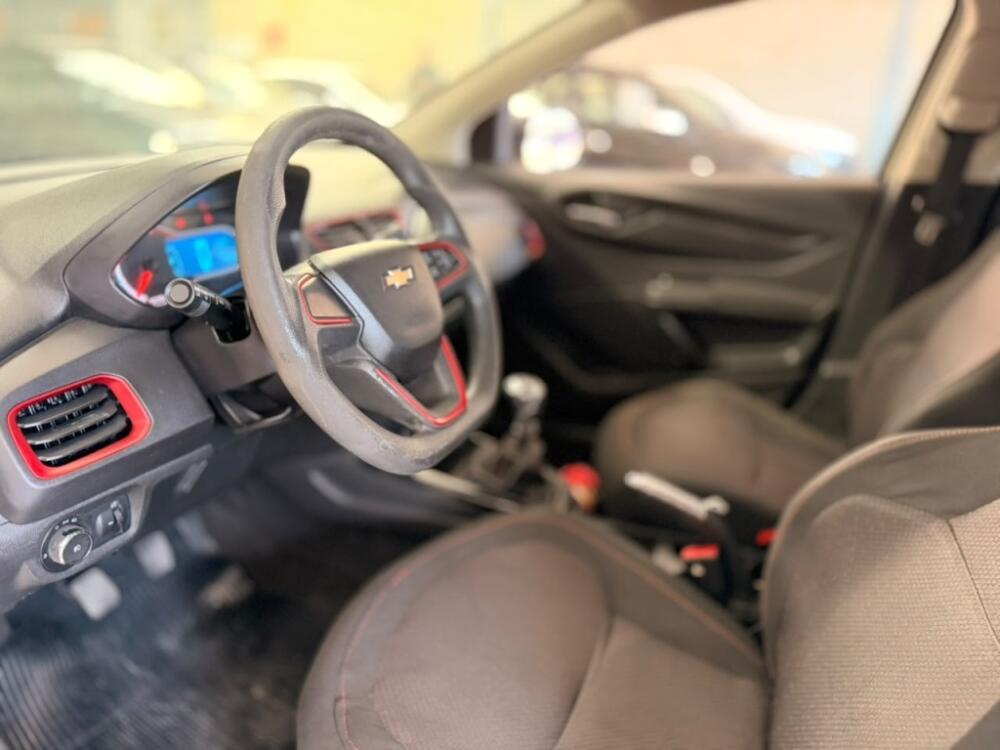 Chevrolet Onix Hatch