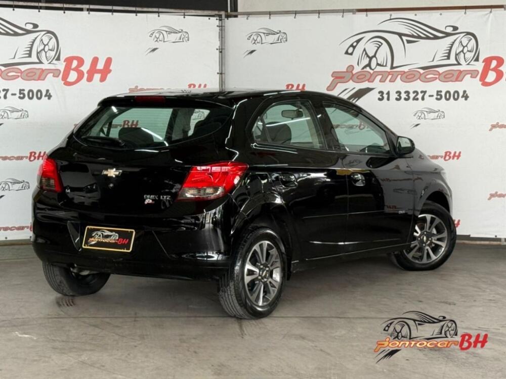 Chevrolet Onix Hatch