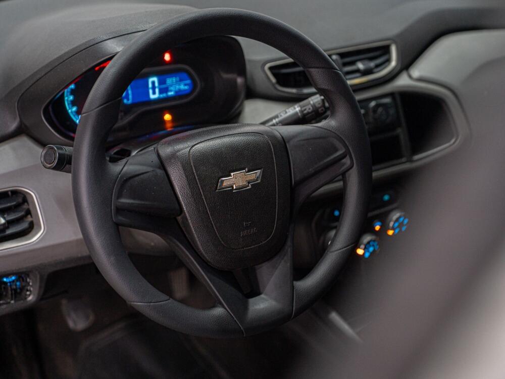 Chevrolet Onix Hatch