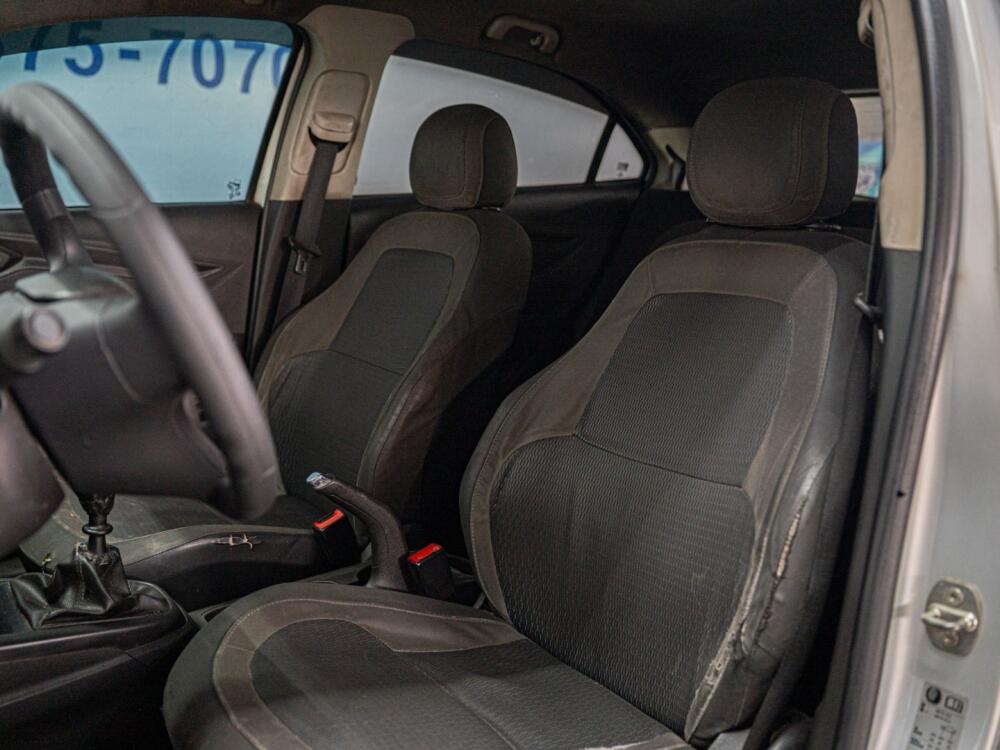 Chevrolet Onix Hatch