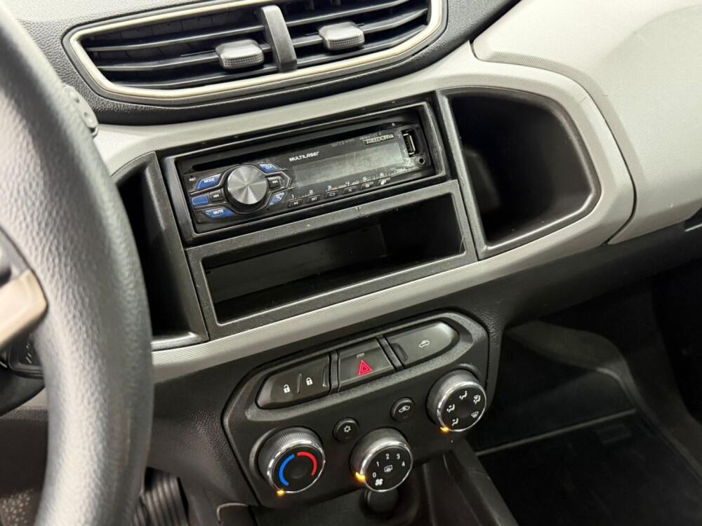 Chevrolet Onix Hatch