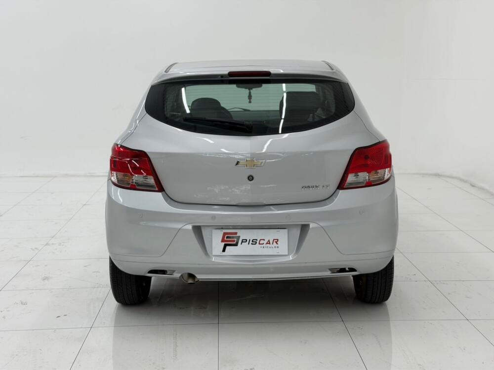 Chevrolet Onix Hatch