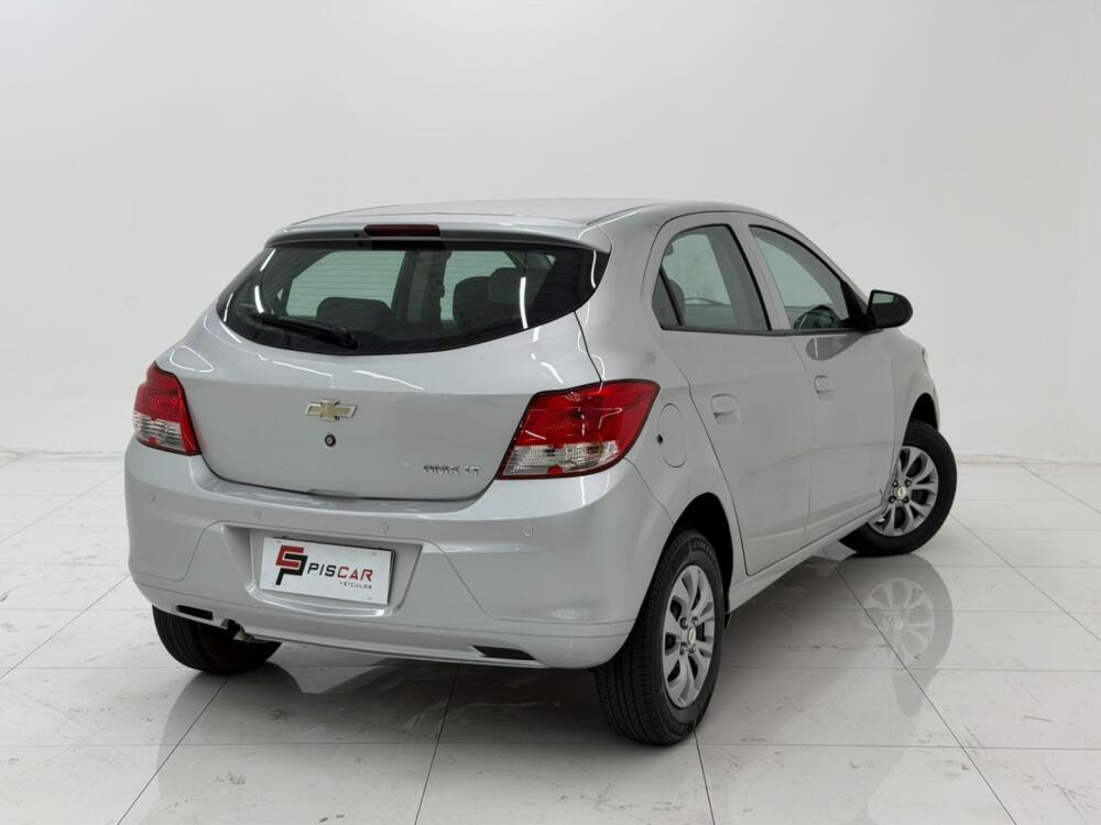 Chevrolet Onix Hatch