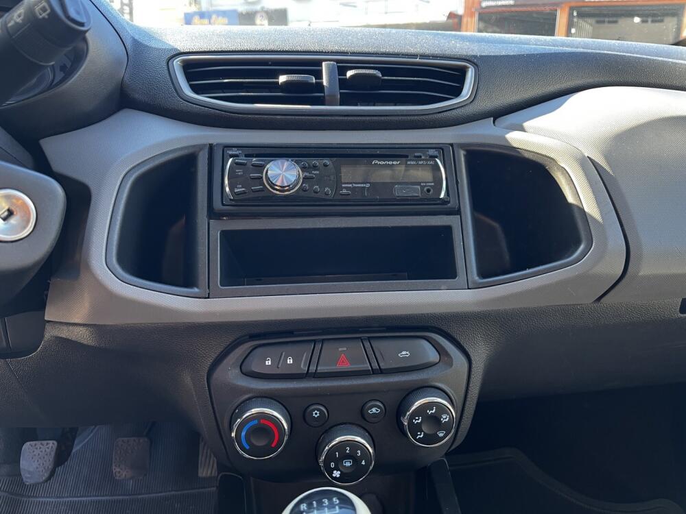 Chevrolet Onix Hatch