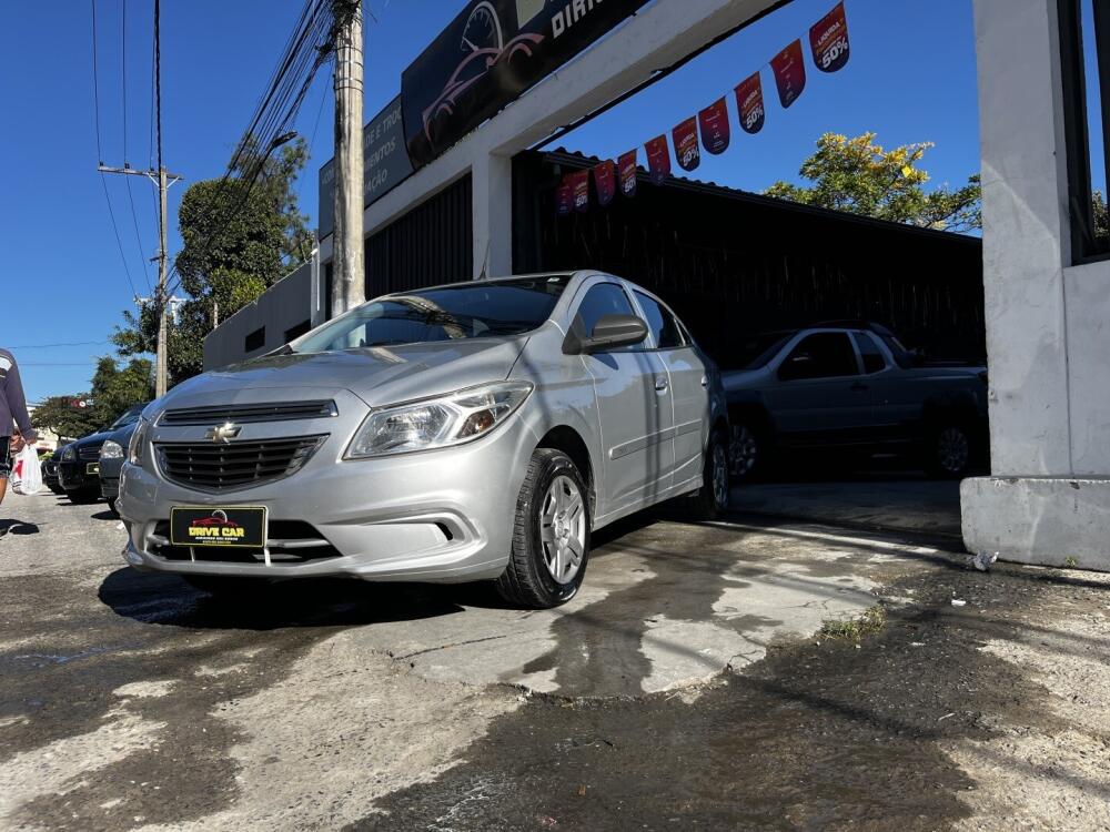 Chevrolet Onix Hatch
