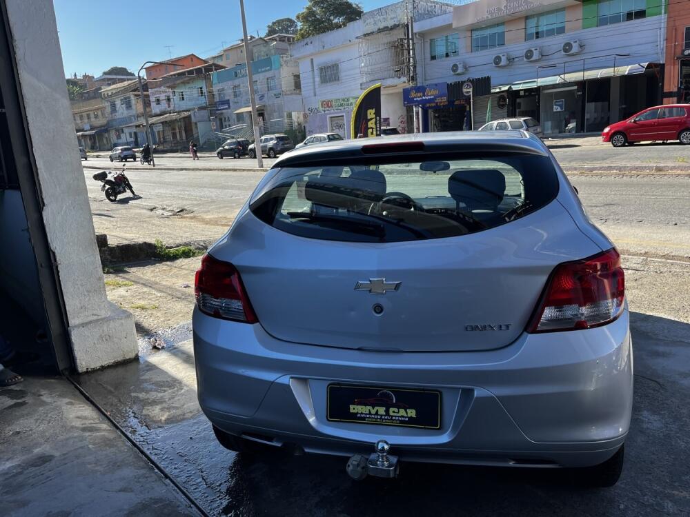 Chevrolet Onix Hatch