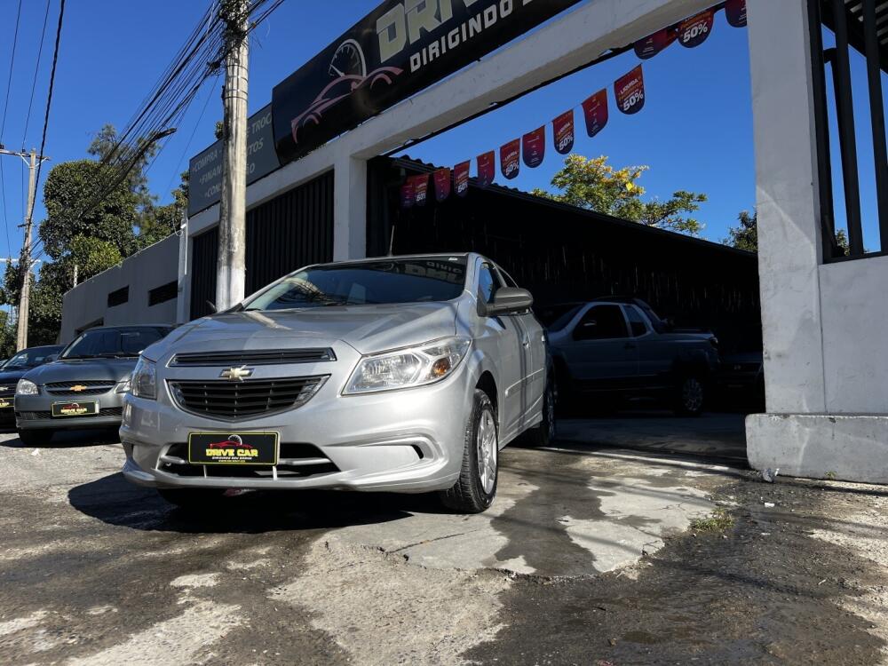 Chevrolet Onix Hatch