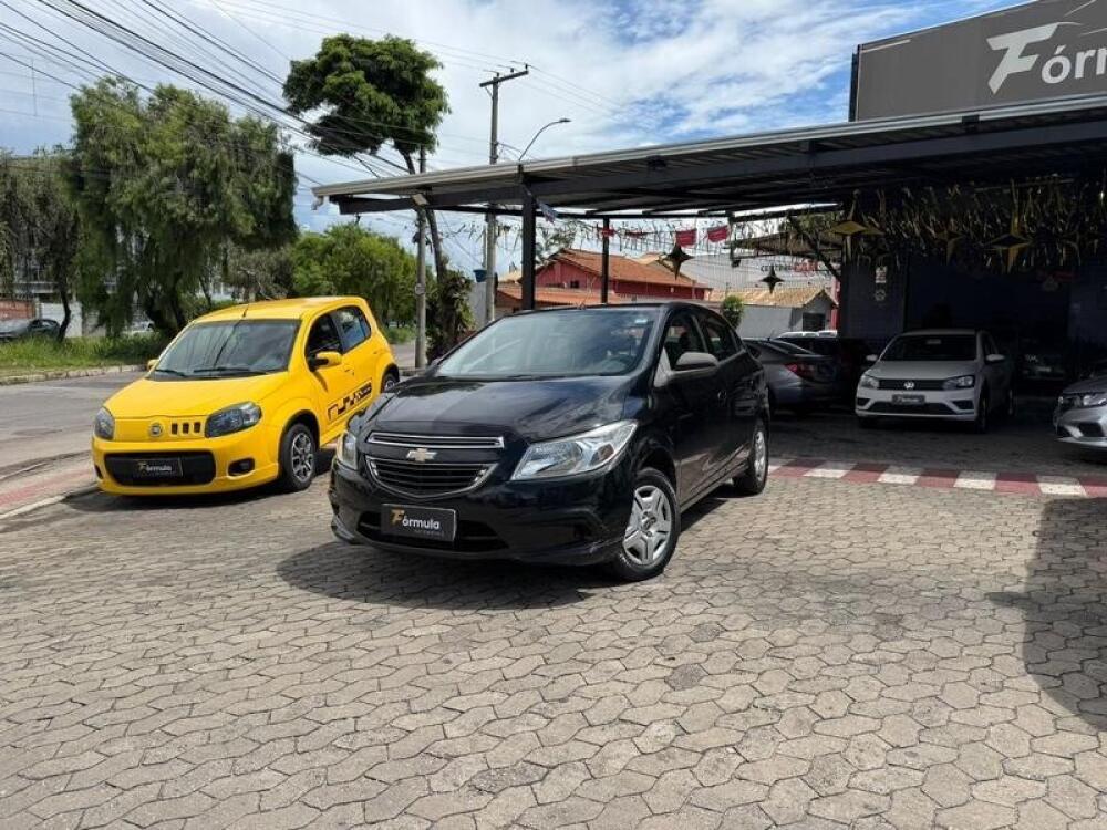 Chevrolet Onix Hatch