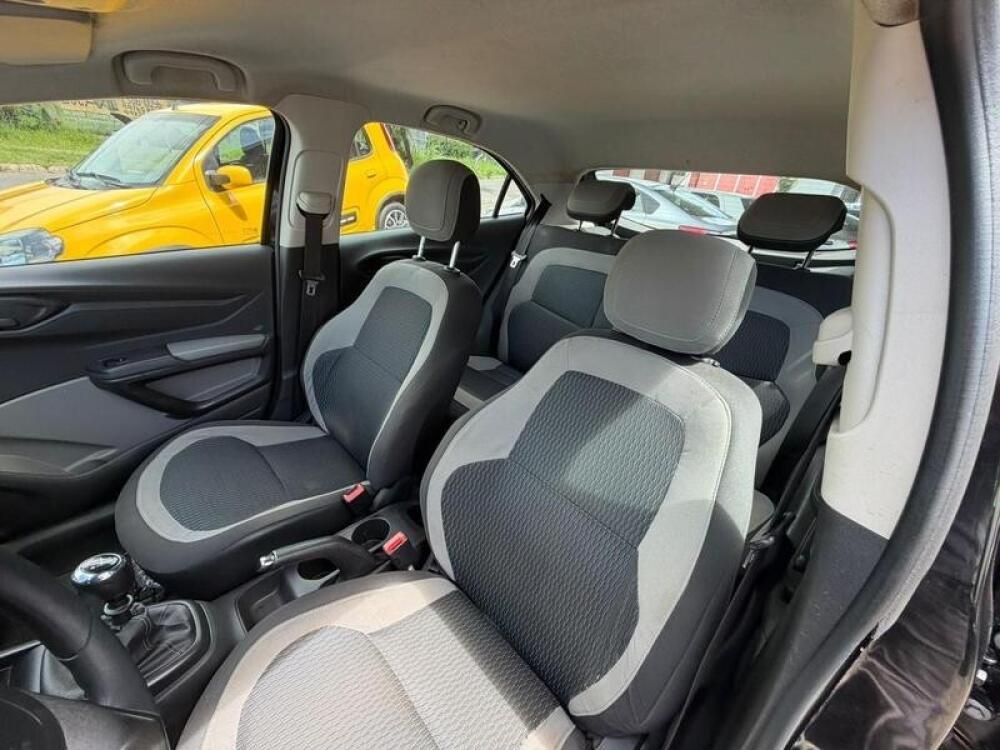 Chevrolet Onix Hatch